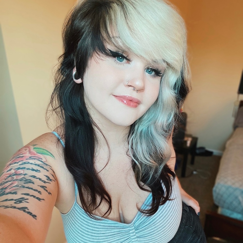 Meet Your Posh Ambassador, Shelby! - Picture 9 of 9